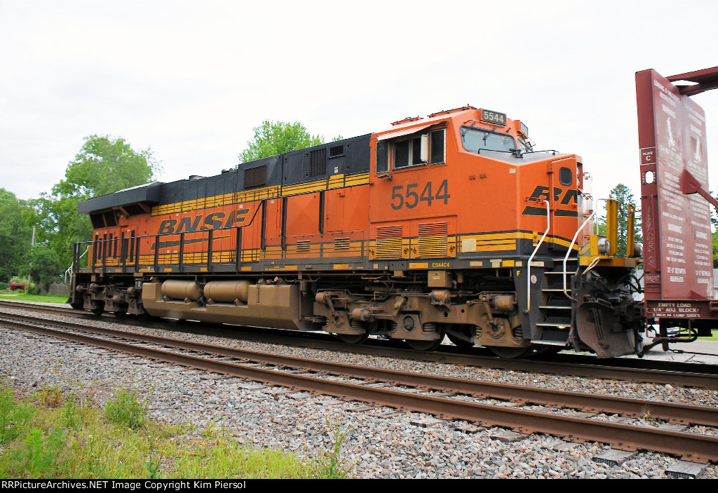 BNSF 5544 Pusher